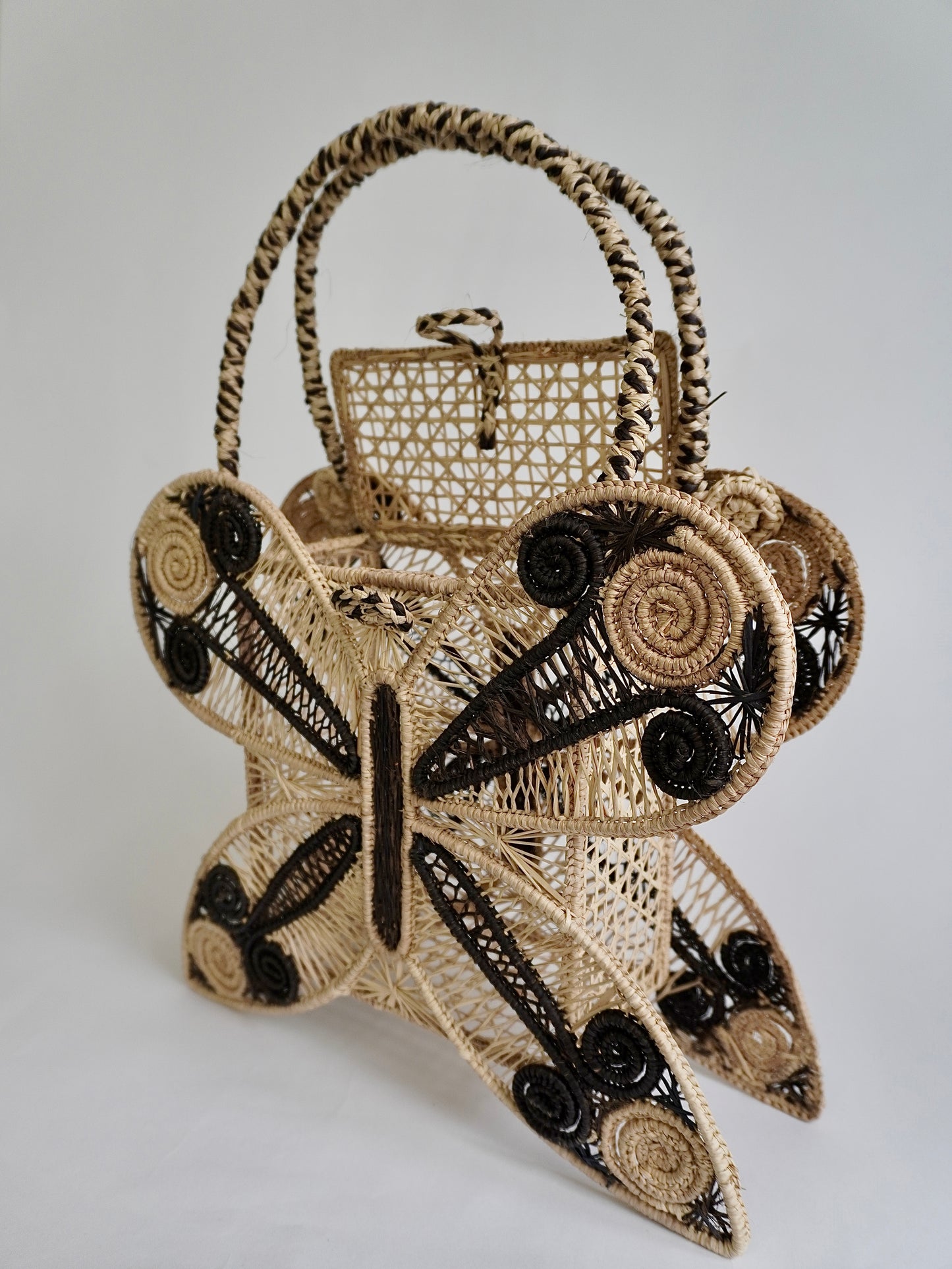 Bolso mariposa iraca