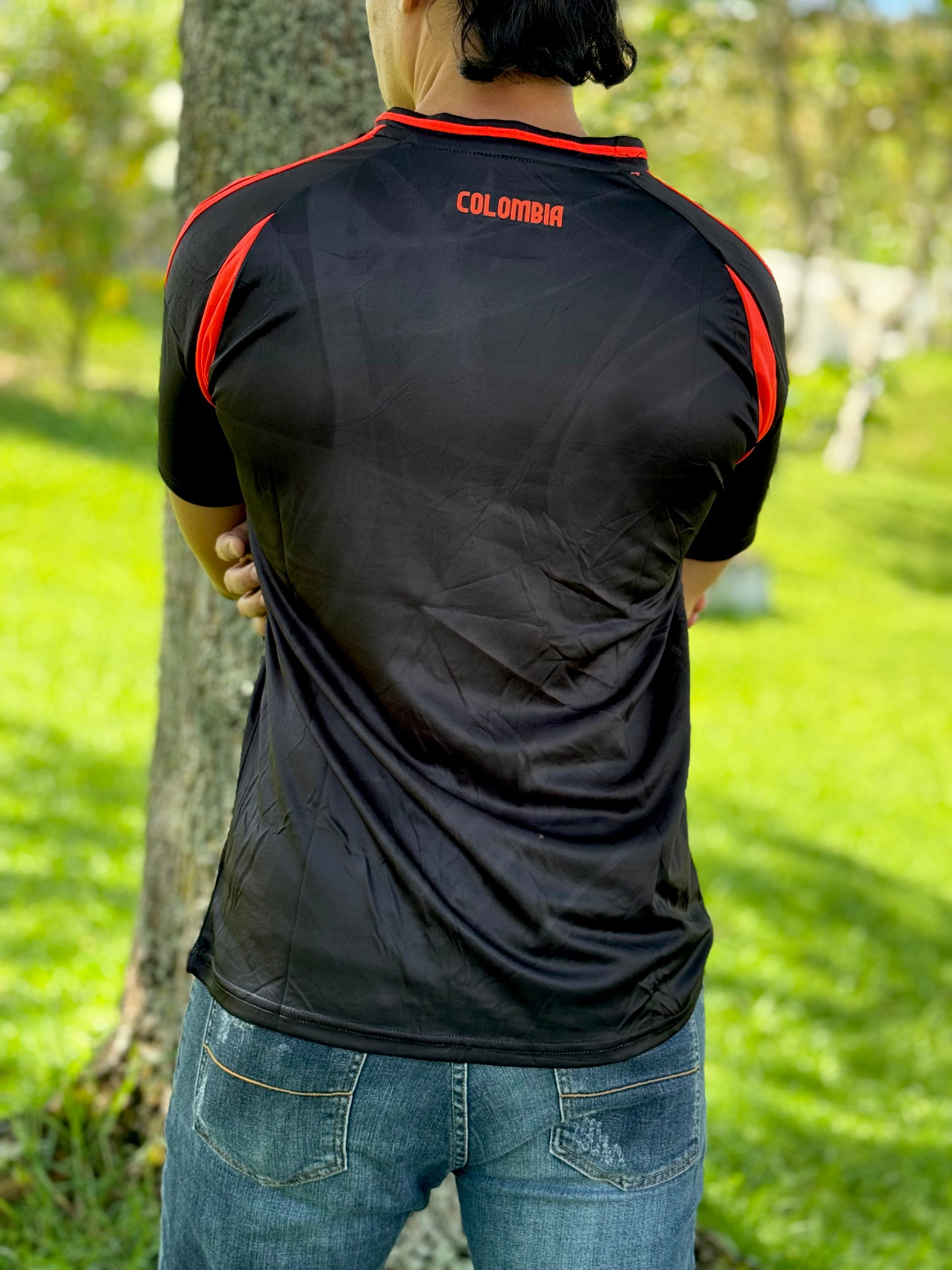 Camiseta negra Colombia