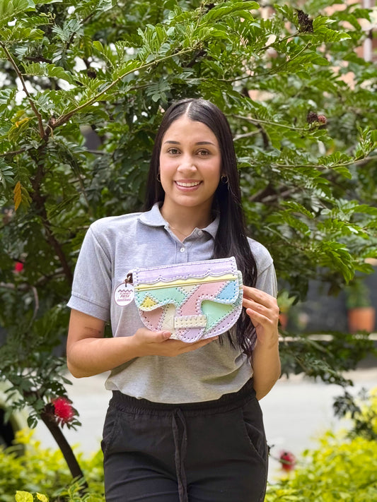 Carriel pastel tejido