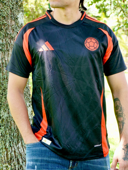 Camiseta negra Colombia