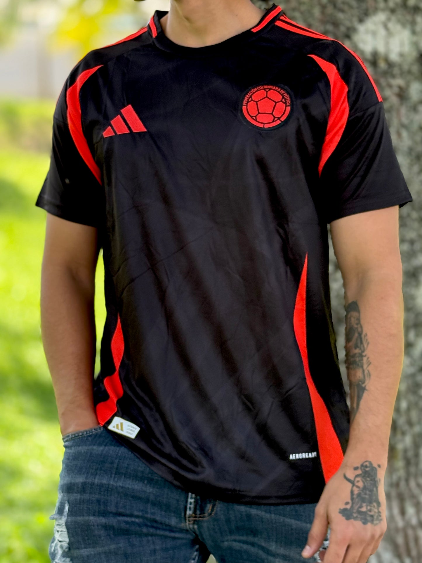 Camiseta negra Colombia