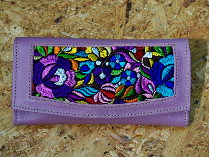 Billetera larga cuero bordado