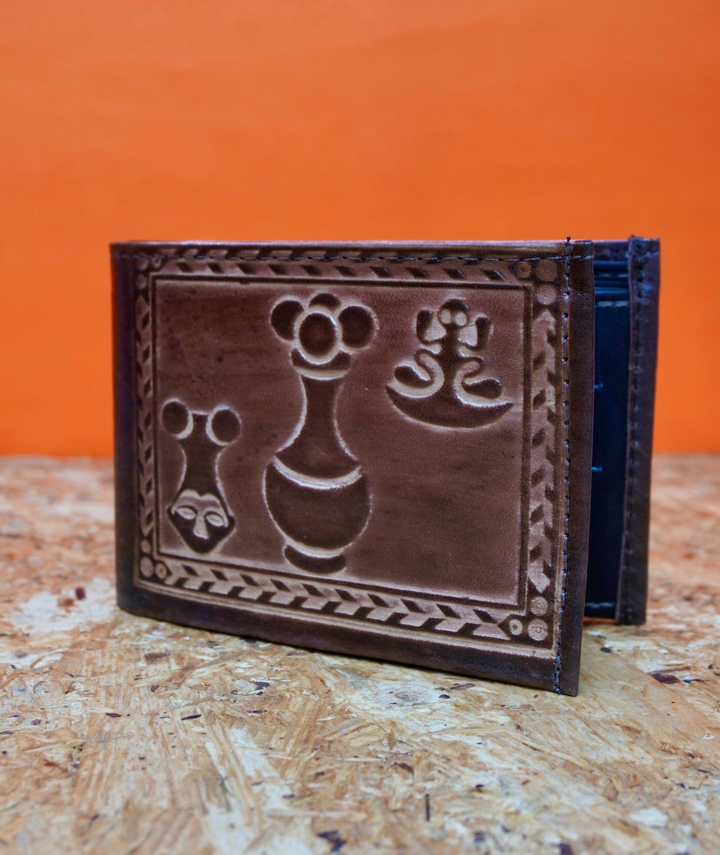 Billetera repujada #1