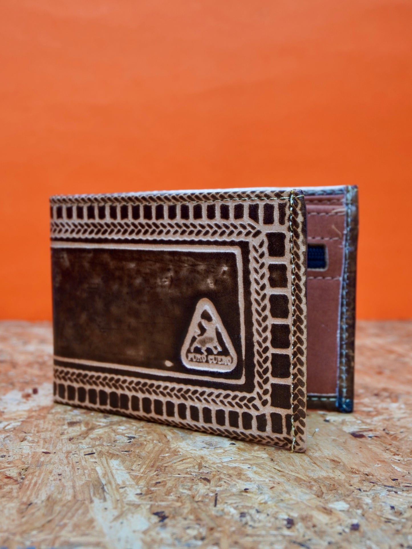 Billetera repujada #1