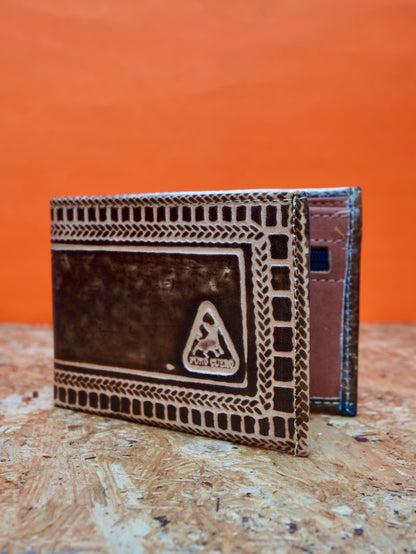 Billetera repujada #1