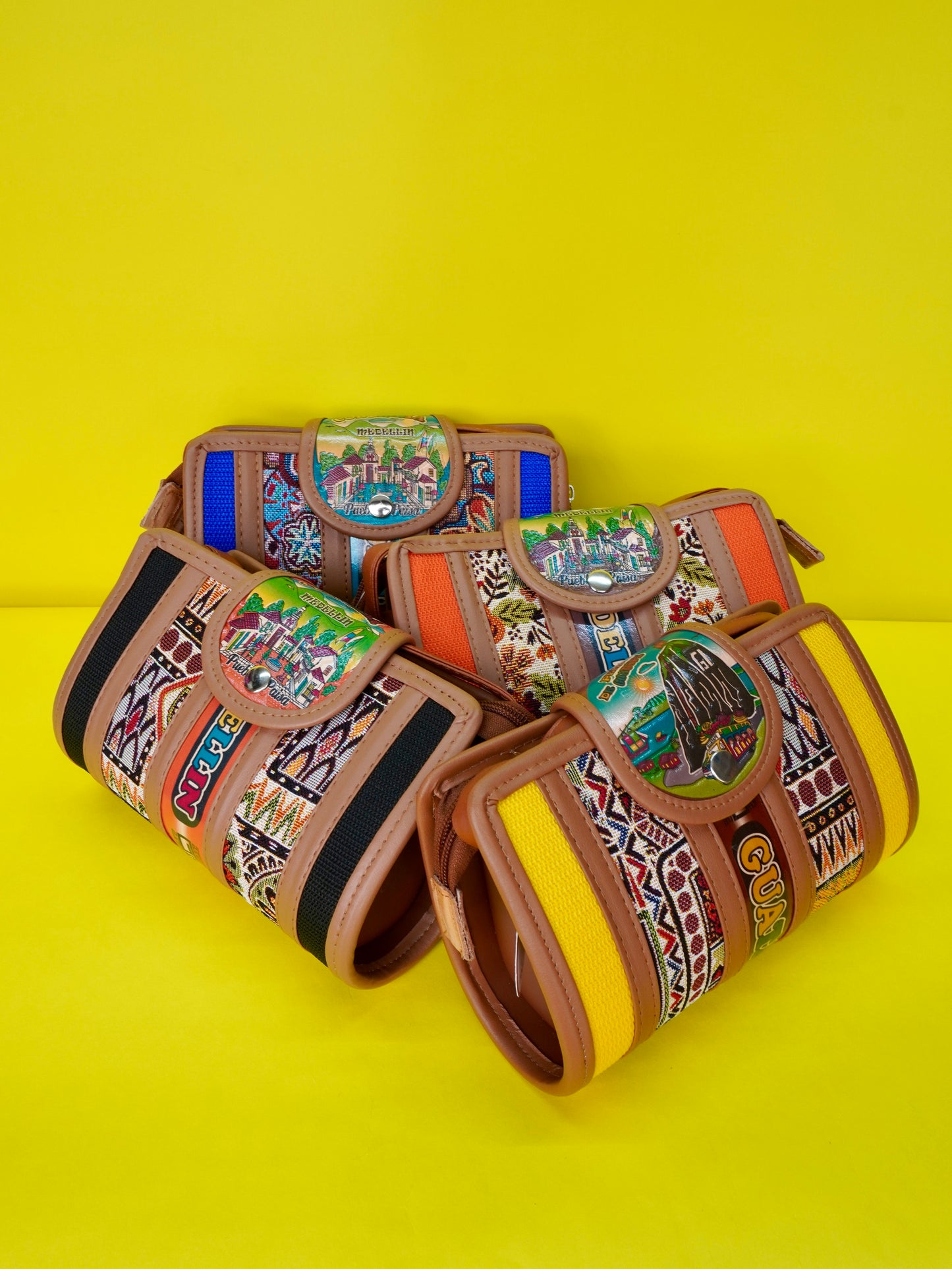 Bolso cilindro grande y pequeño